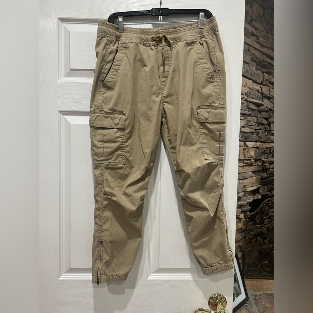 Ralph Lauren joggers, size M.  Good condition.